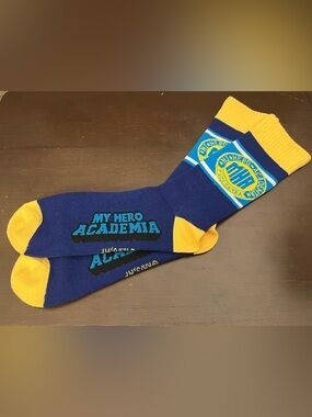 Men's Crew Socks - Navy & Yellow